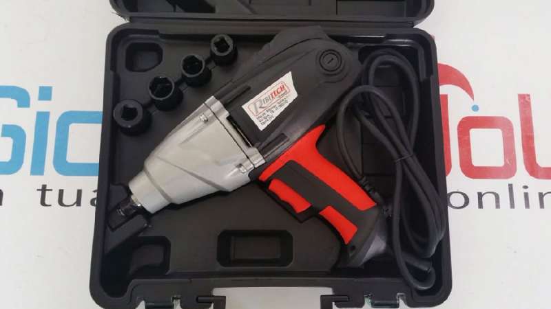 Avvitatore a impulsi 1050 Watt 500Nm con 4 chiavi a bussola 1/2 omaggio Ribimex
